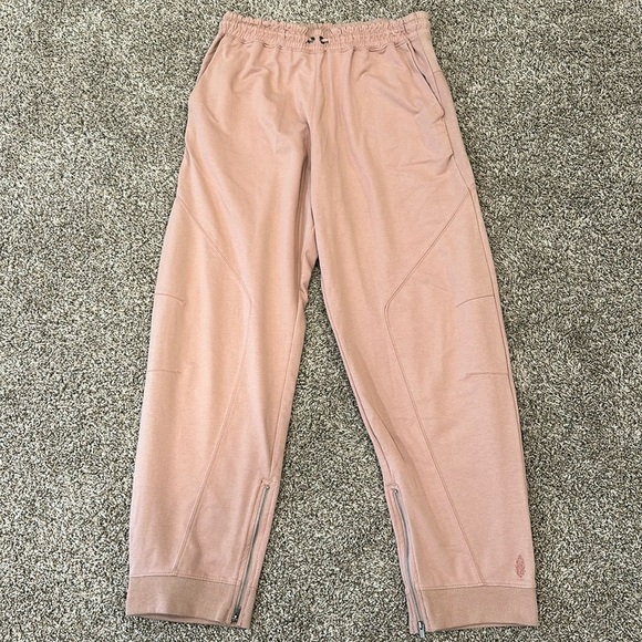 Free People Movement Nothing But the Sweats Jogger Pants Size Small Pink - Picture 3 of 7
